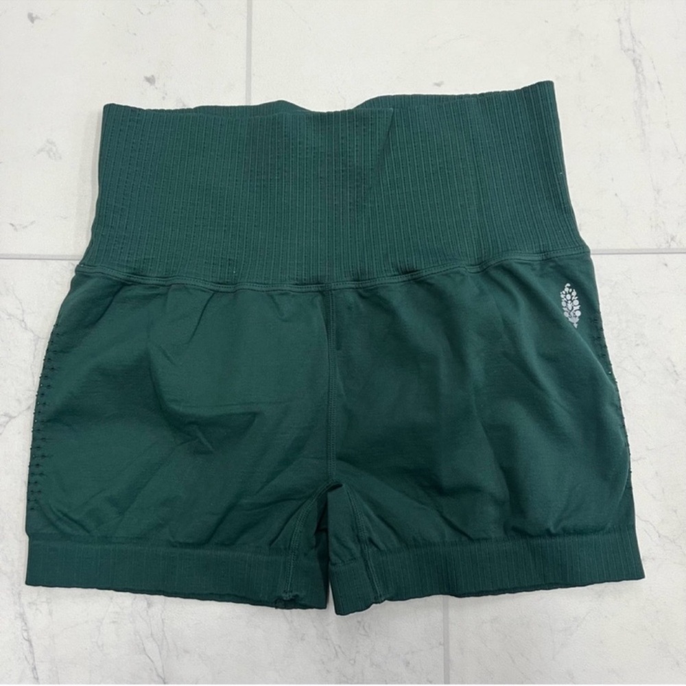 NWOT Free People Good Karma Shorts Size: XL - Picture 2 of 6